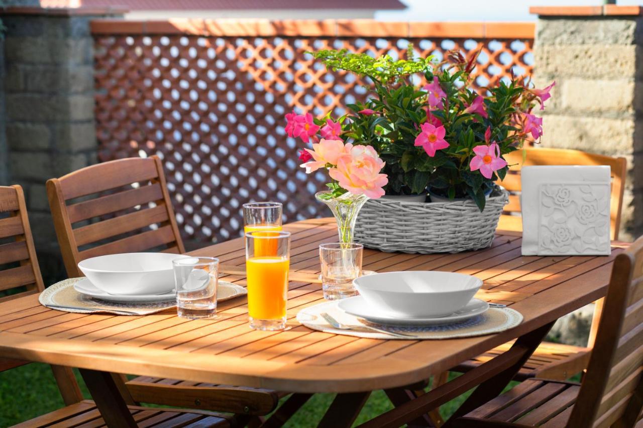 Shanti Home - Restaurant Di Aversano Salvatore Сорренто Екстер'єр фото