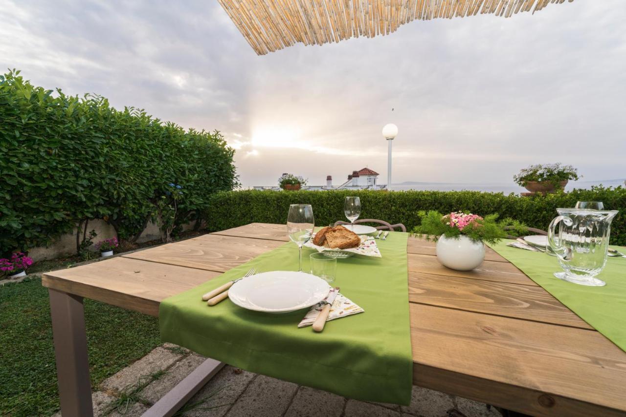 Shanti Home - Restaurant Di Aversano Salvatore Сорренто Екстер'єр фото